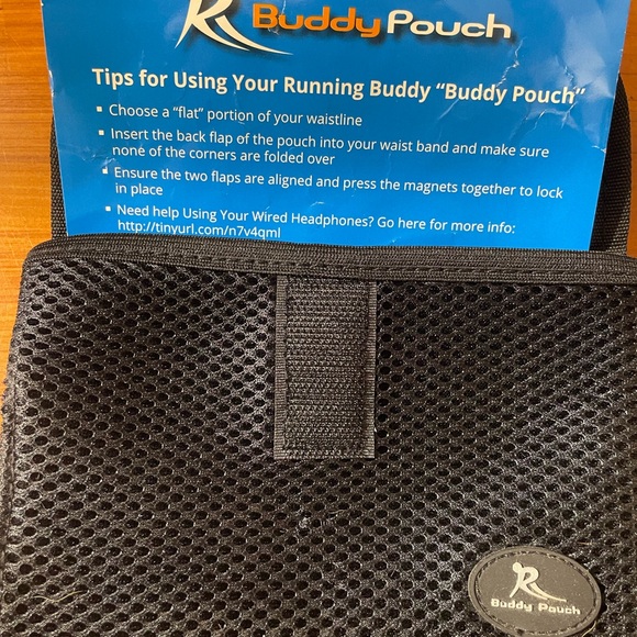 Running Buddy “Buddy Pouch” - Picture 5 of 7